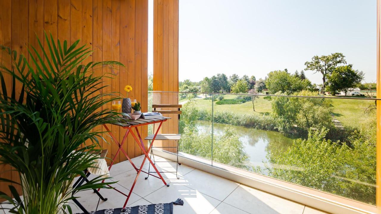 Il Lago - Azur - Cozy Luxurious Smart Home By The Lake Voluntari 外观 照片