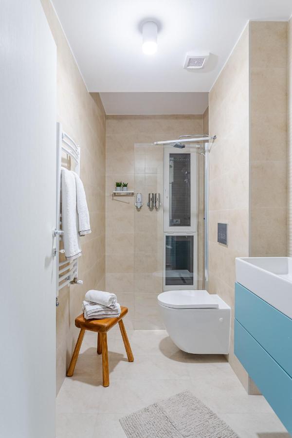 Il Lago - Azur - Cozy Luxurious Smart Home By The Lake Voluntari 外观 照片