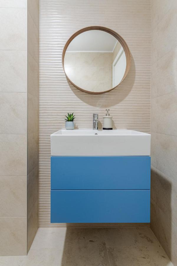 Il Lago - Azur - Cozy Luxurious Smart Home By The Lake Voluntari 外观 照片